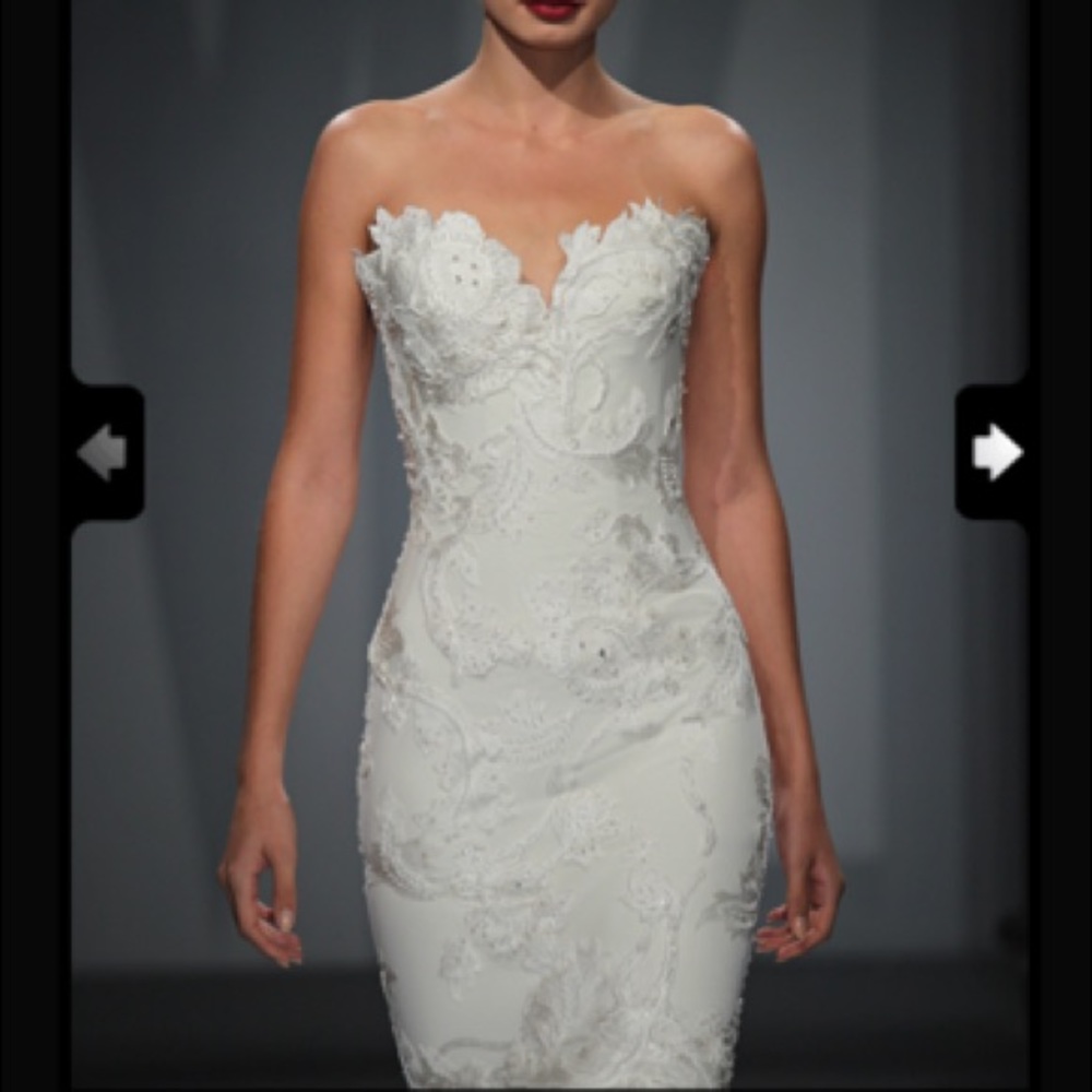BRAND NEW!!! NEVER WORN ..Mark Zunino wedding gown